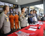 260822214801-polis.jpg