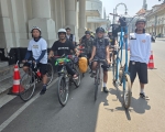 261020125354-komun.jpg